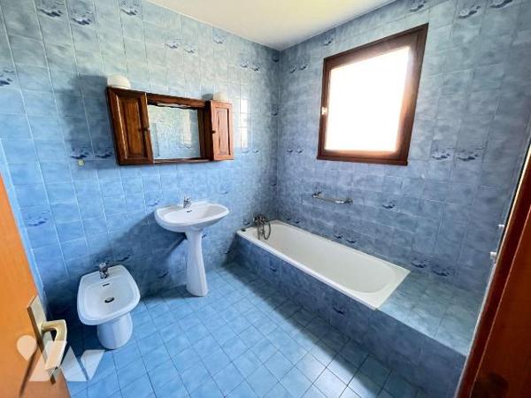 A vendre - Manosque (04) - Alpes de Haute Provence: Villa proche du centre ville de Manosque d'...