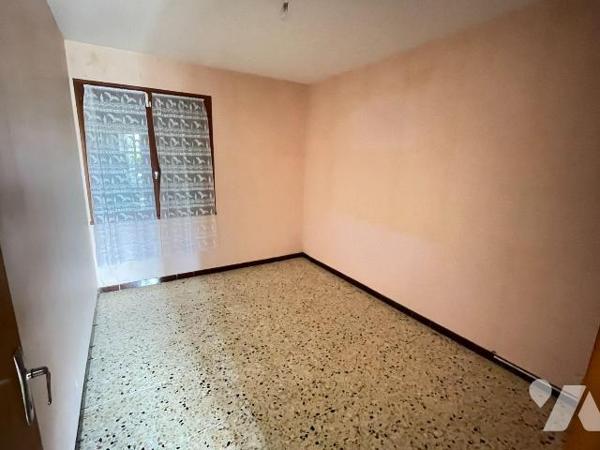 A vendre - Manosque (04) - Alpes de Haute Provence: Villa proche du centre ville de Manosque d'...