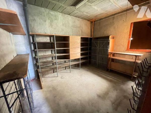 A vendre - Manosque (04) - Alpes de Haute Provence: Villa proche du centre ville de Manosque d'...