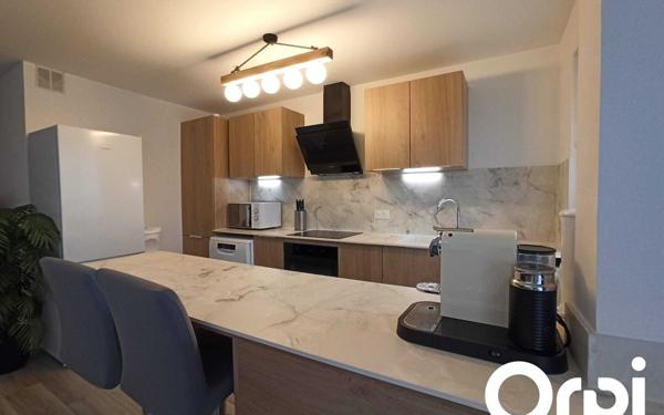 Appartement à louer    3 pièces • 71 m2 Montigny-le-Bretonneux