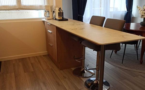 Appartement à louer    3 pièces • 71 m2 Montigny-le-Bretonneux