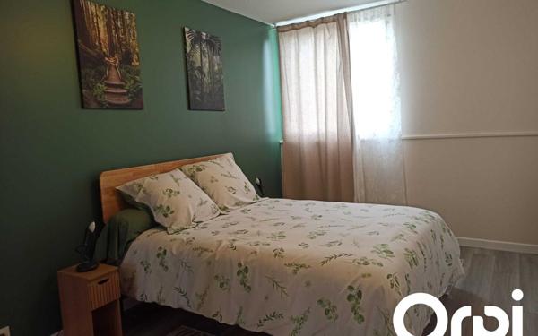 Appartement à louer    3 pièces • 71 m2 Montigny-le-Bretonneux