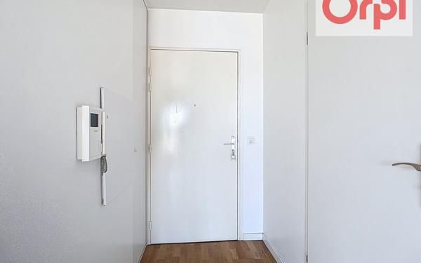 Appartement à louer    2 pièces • 42,24 m2 Choisy-le-Roi