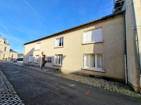 Local commercial Thouarce 8 pièce(s) 190 m2