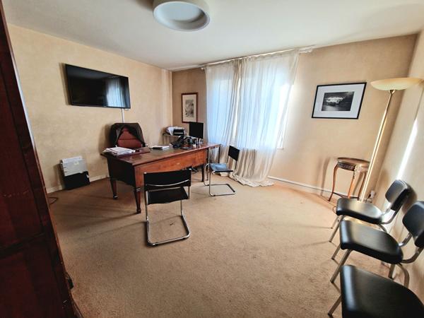 Local commercial Thouarce 8 pièce(s) 190 m2