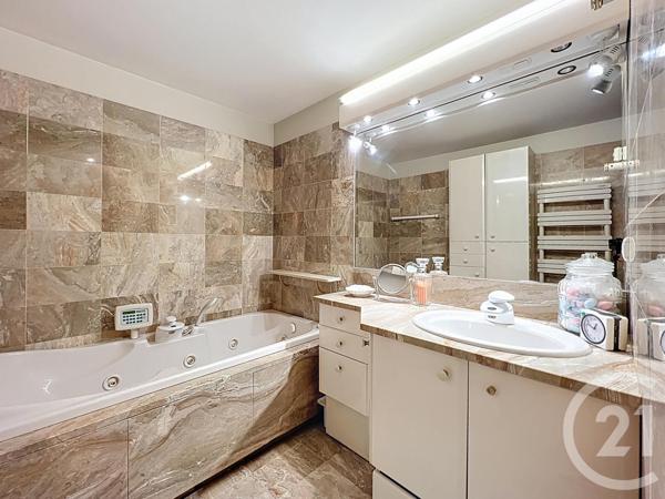 Appartement T3 à vendre  3 pièces - 73 m2 ARCACHON - 33