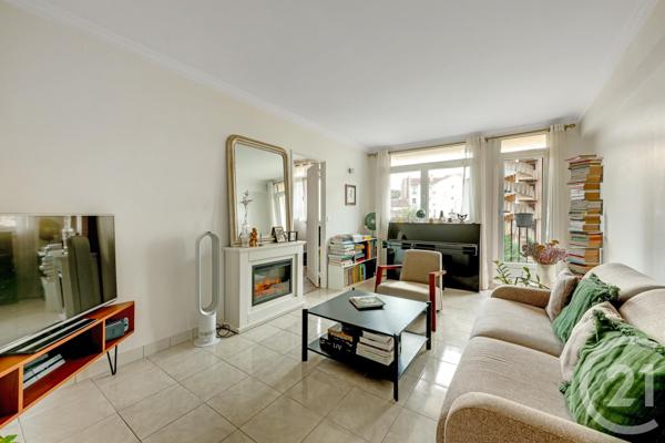 Appartement F4 à vendre  3 pièces - 66,17 m2 ISSY LES MOULINEAUX - 92