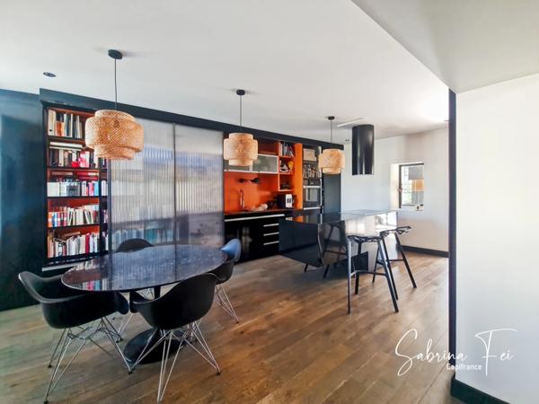 Maison en pierre au charme fou, pensée par un architecte, à deux pas de La Rochelle !