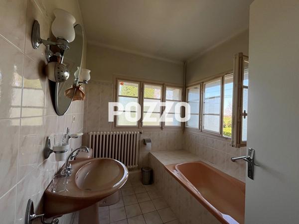 Maison Beauchamps 7 pièce(s) 130 m2 BEAUCHAMPS