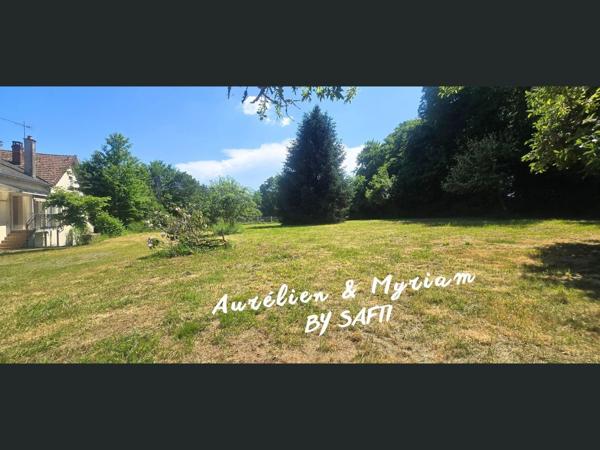 Ensemble immobilier mixte de 182 m² à rénover