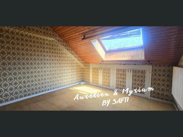 Ensemble immobilier mixte de 182 m² à rénover
