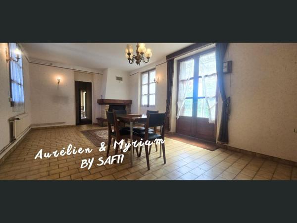 Ensemble immobilier mixte de 182 m² à rénover