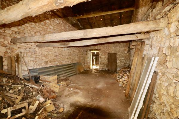 Grange à vendre à Montbron (16220) - Charente