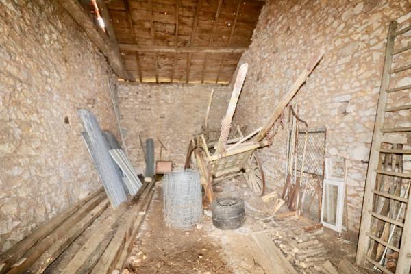 Grange à vendre à Montbron (16220) - Charente