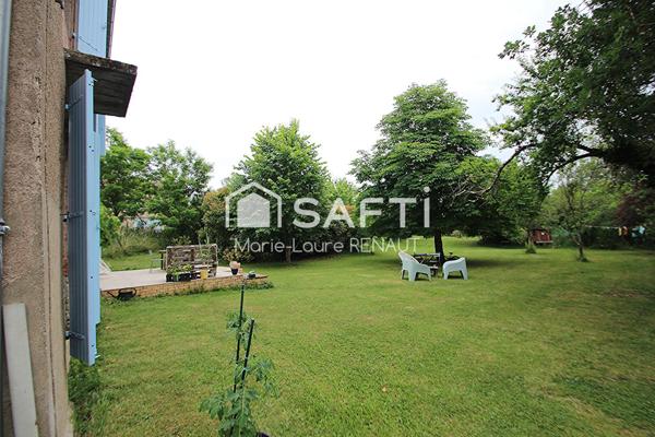 Maison ancienne rénovée – 4 chambres – Terrain arboré