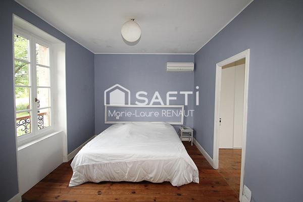 Maison ancienne rénovée – 4 chambres – Terrain arboré