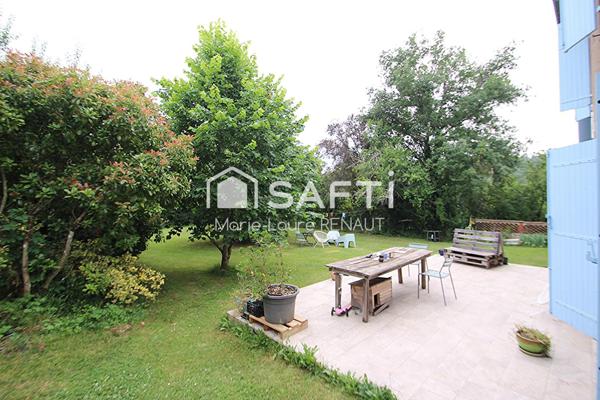 Maison ancienne rénovée – 4 chambres – Terrain arboré