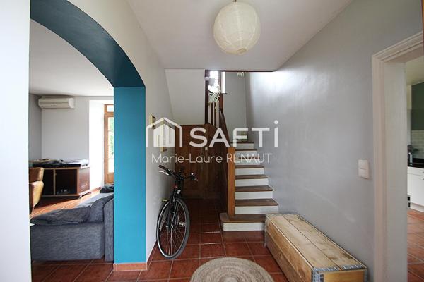 Maison ancienne rénovée – 4 chambres – Terrain arboré