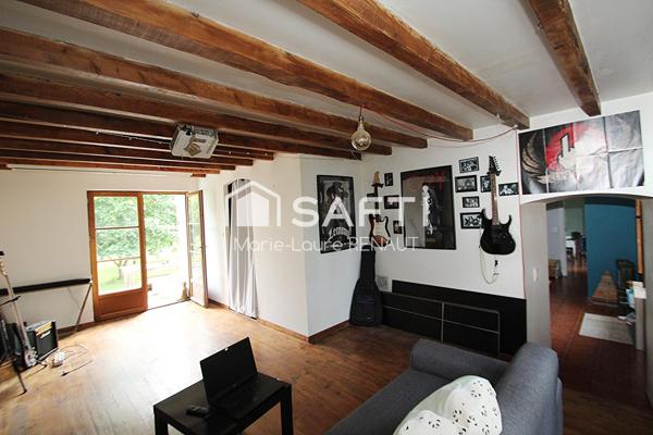 Maison ancienne rénovée – 4 chambres – Terrain arboré