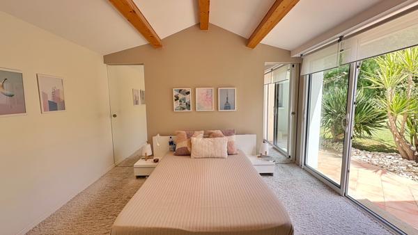 AIFFRES - Pavillon de plain pied de 144m² avec double garage