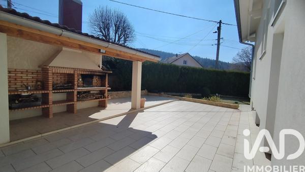 Maison à vendre 9 pièces 284 m² Oyonnax