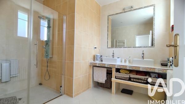 Maison à vendre 9 pièces 284 m² Oyonnax