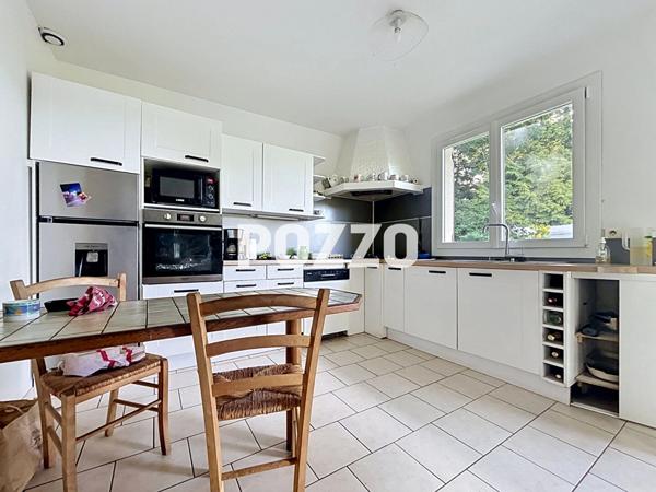 Maison de Charme sur 1,5 Hectare avec Box et Dépendances HONFLEUR
