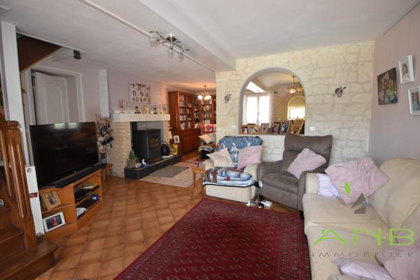 Maison en pierre à 8 chambres au calme - avec piscine à Saint-Pardoux-la-Rivière 24470