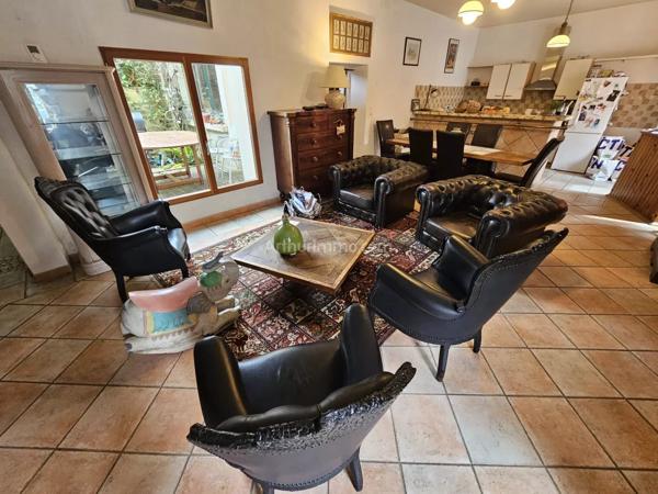 Vente Maison 6 pièces 203 m2 à Guingamp