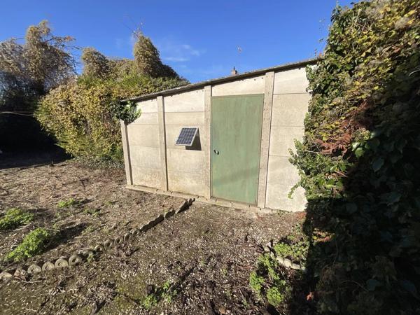 Maison de 1930 - Trois Chambres - 464m2 de Terrain