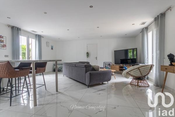 Maison traditionnelle 5 pièces de 90 m² à Limay (78520)