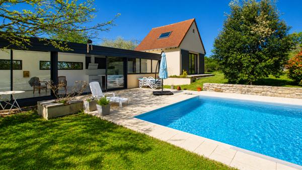 Maison de charme 6 pièces avec piscine, hameau paisible Cajarc