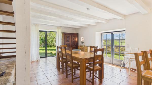 Maison de charme 6 pièces avec piscine, hameau paisible Cajarc
