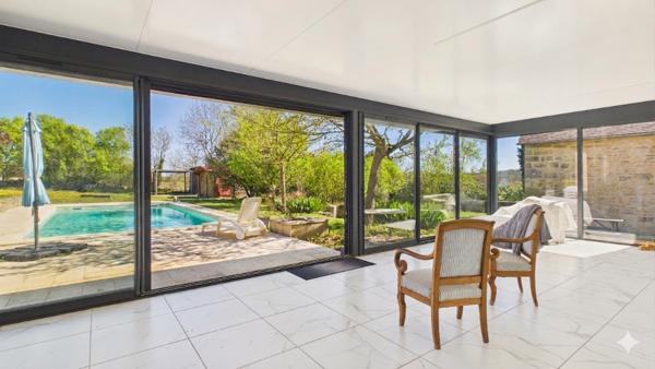 Maison de charme 6 pièces avec piscine, hameau paisible Cajarc