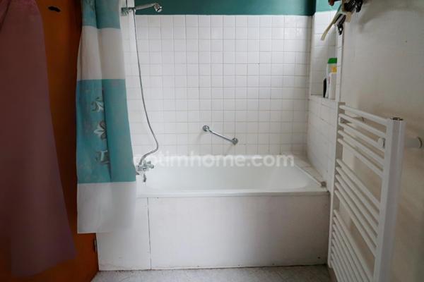 Maison Familiale - 156 m² - 7 pièces - 4 chambres - 2 Garages sur Terrain de 491 m² MAGNAC LAVAL (87190)