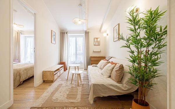 Appartement à vendre    2 pièces • 25,58 m2 Nice