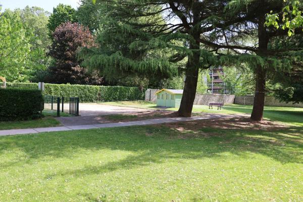 résidence Sécurisée, beau 4 pièces vue sur verdure