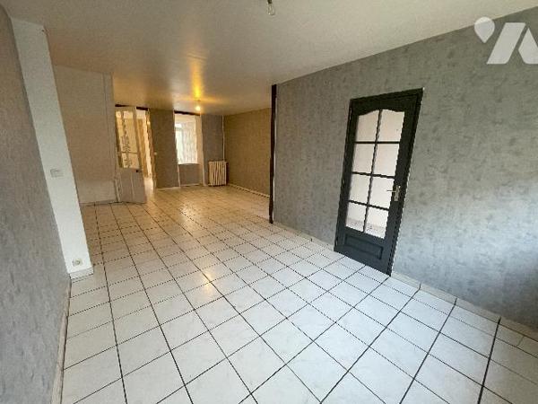 ALBERT - MAISON - PROCHE CENTRE-VILLE - 4 CHAMBRES