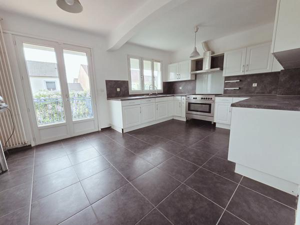 Superbe maison familiale sur 402 m² de terrain, 150 m² habitables ,4 chambres, AUCUN TRAVAUX, DPE C