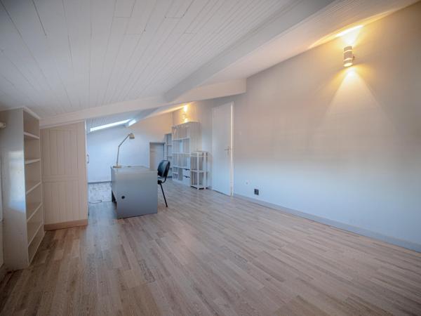 Maison à TOULOUSE, 31500 - 4 pièces 170m²