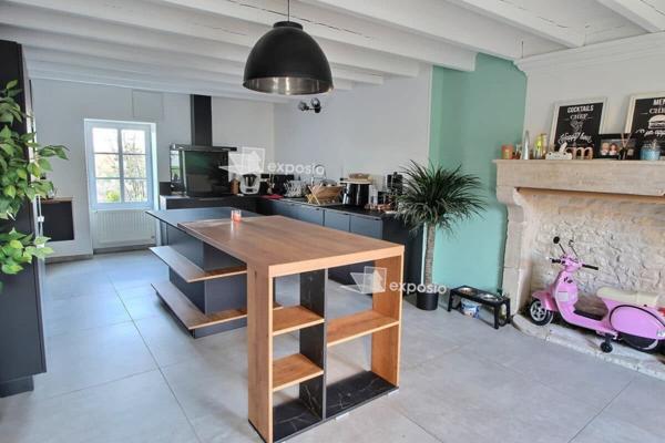 Maison La Creche 6 pièce(s) 244 m2