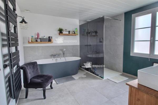 Maison La Creche 6 pièce(s) 244 m2