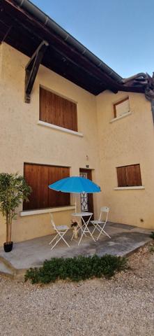 Maison de village  avec deux logements  Saint Genix Les Villages