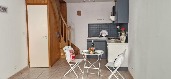 Maison de village  avec deux logements  Saint Genix Les Villages