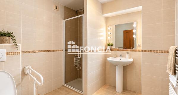 À vendre Appartement 4 pièces 124.16 m² - Béziers 34500