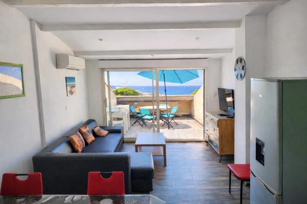 Appartement duplex vue mer à vendre à Fos-sur-Mer (13270) – 100 m plage – Terrasse 19 m² – 83 m² au sol