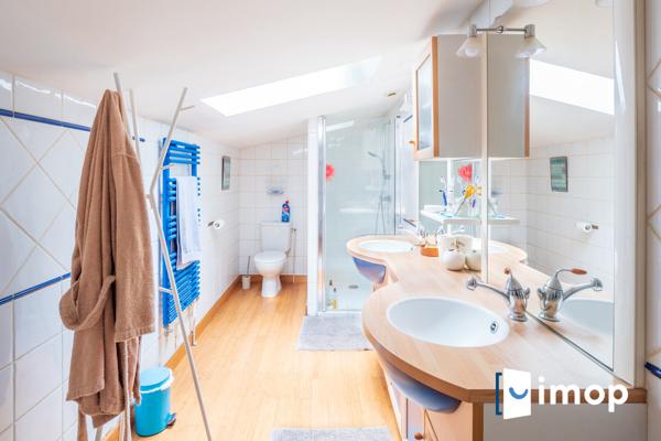 Belle maison rénovée avec goût Secteur Village