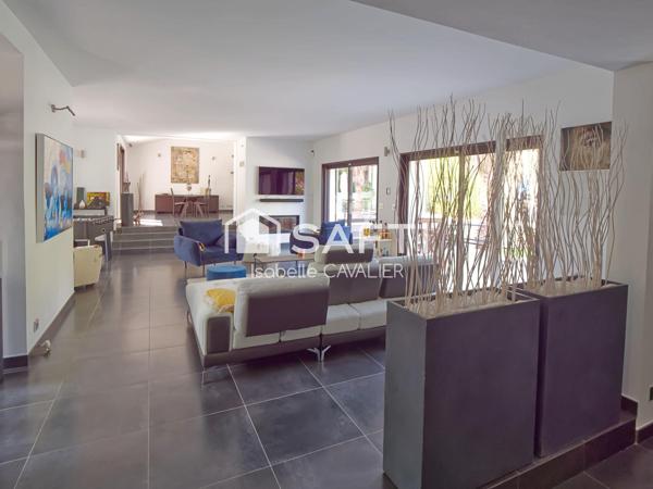 Rochefort-du-Gard – Villa d'architecte contemporaine avec piscine