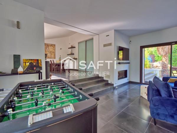 Rochefort-du-Gard – Villa d'architecte contemporaine avec piscine