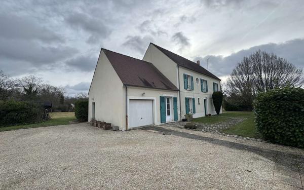 Maison à vendre    7 pièces • 190 m2 Chailly-en-Bière